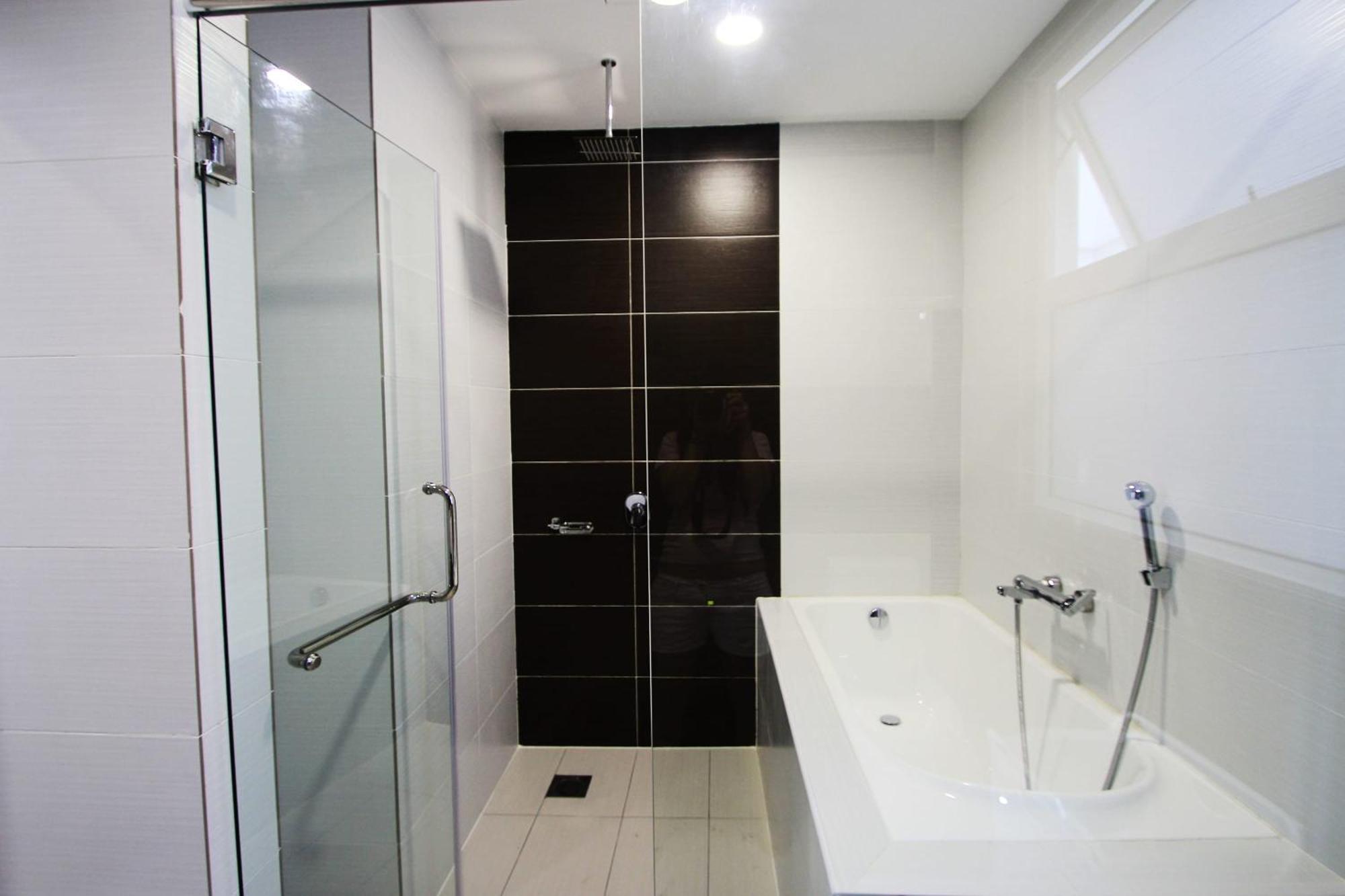 Cozy, High-Floor 2Br Apt Near Legoland Apartment Нусаджая Екстериор снимка